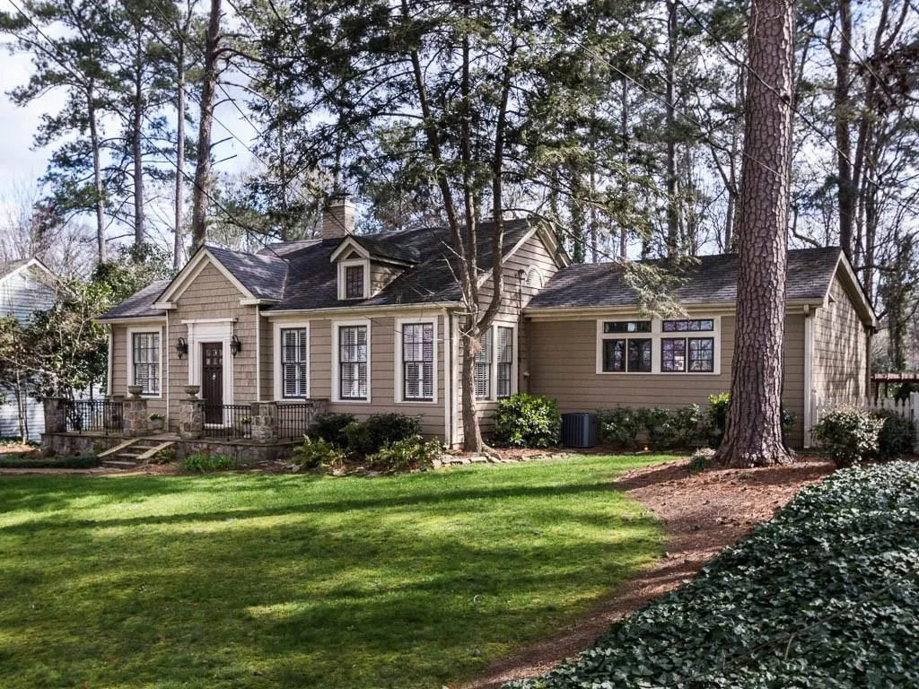 2355 Pine Grove Drive Nw, Atlanta, Georgia 30318, 3 Bedrooms Bedrooms, ,2 BathroomsBathrooms,Residential,Sold,2355 Pine Grove Drive Nw,5976502
