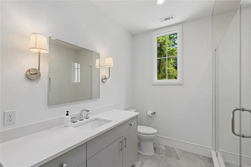 715 Amberidge Trail Nw, Atlanta, Georgia 30328, 6 Bedrooms Bedrooms, ,5 BathroomsBathrooms,Residential,For Sale,715 Amberidge Trail Nw,7651655