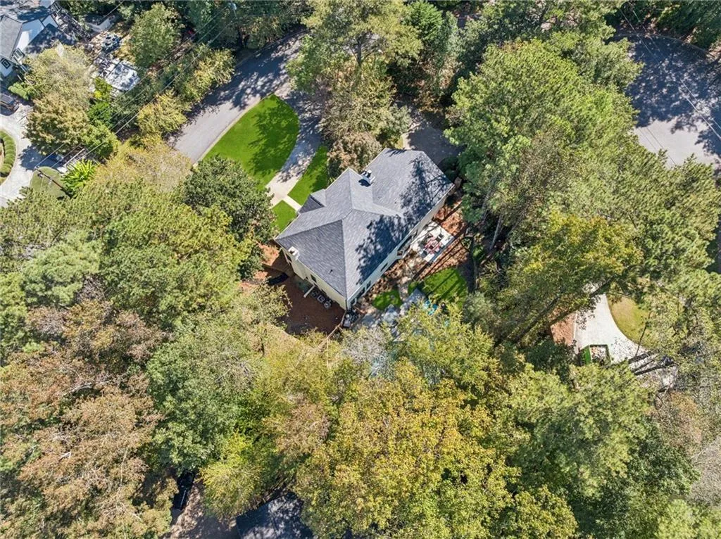 5460 E Idlewood Lane, Atlanta, Georgia 30327, 6 Bedrooms Bedrooms, ,4 BathroomsBathrooms,Residential,For Sale,5460 E Idlewood Lane,7733561