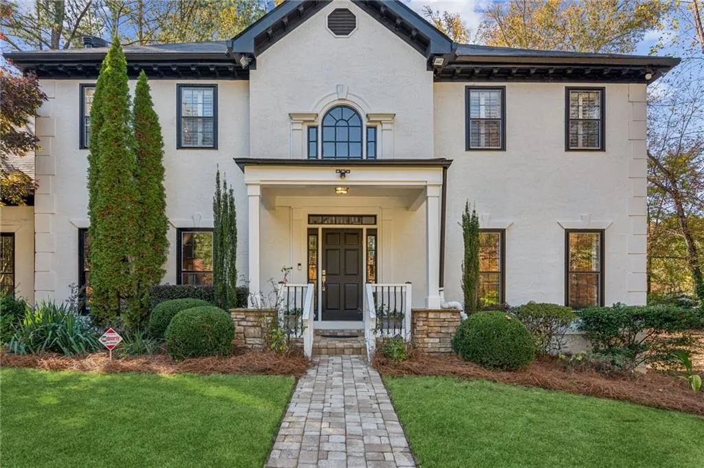 5460 E Idlewood Lane, Atlanta, Georgia 30327, 6 Bedrooms Bedrooms, ,4 BathroomsBathrooms,Residential,For Sale,5460 E Idlewood Lane,7733561