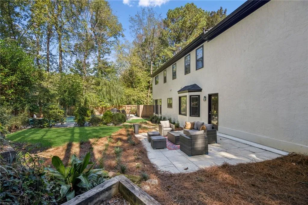 5460 E Idlewood Lane, Atlanta, Georgia 30327, 6 Bedrooms Bedrooms, ,4 BathroomsBathrooms,Residential,For Sale,5460 E Idlewood Lane,7733561