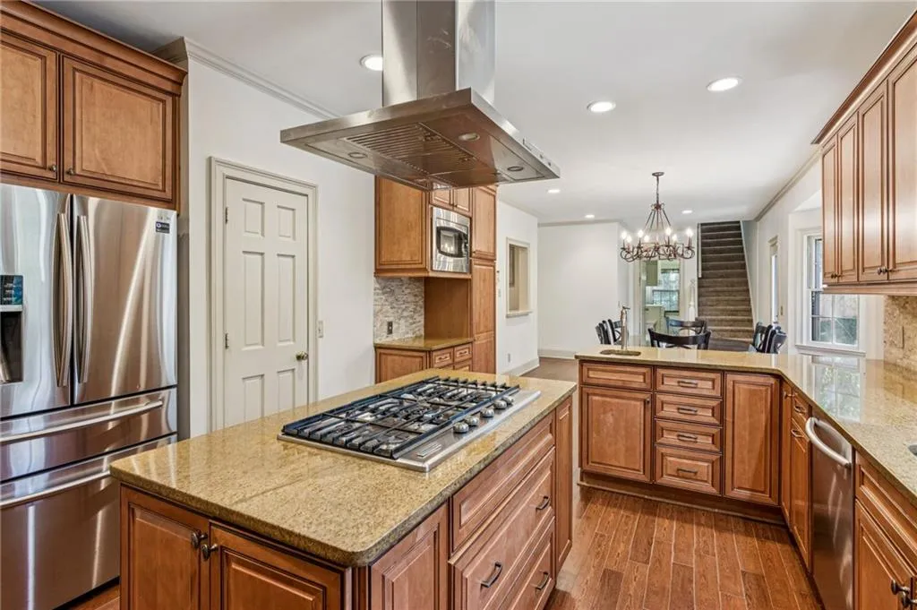 5460 E Idlewood Lane, Atlanta, Georgia 30327, 6 Bedrooms Bedrooms, ,4 BathroomsBathrooms,Residential,For Sale,5460 E Idlewood Lane,7733561
