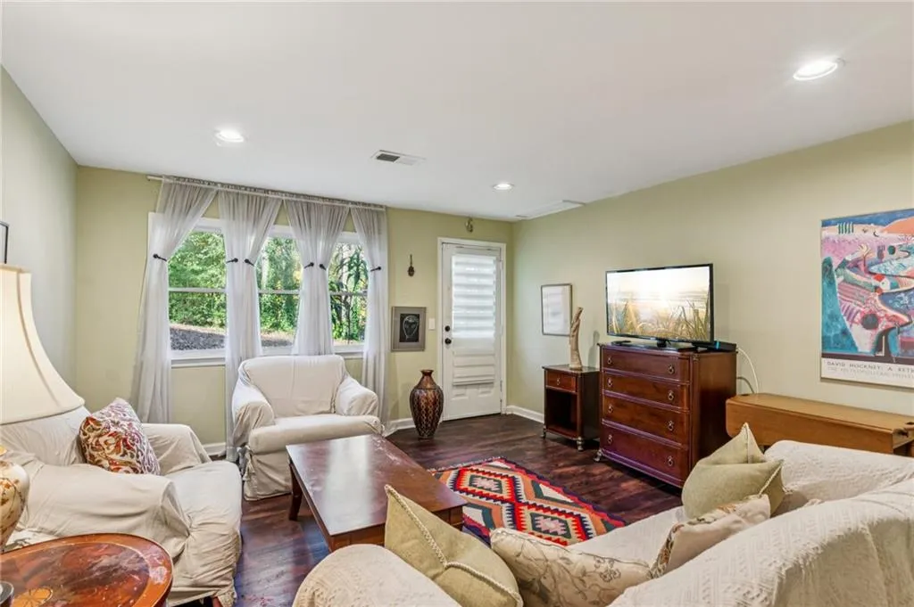 5460 E Idlewood Lane, Atlanta, Georgia 30327, 6 Bedrooms Bedrooms, ,4 BathroomsBathrooms,Residential,For Sale,5460 E Idlewood Lane,7733561