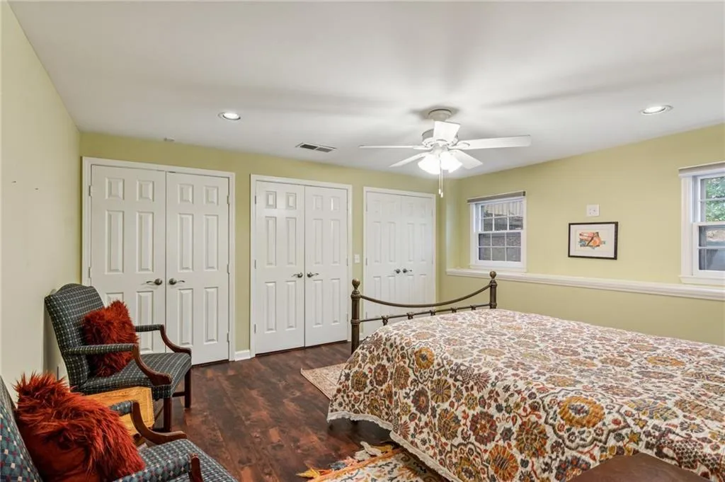 5460 E Idlewood Lane, Atlanta, Georgia 30327, 6 Bedrooms Bedrooms, ,4 BathroomsBathrooms,Residential,For Sale,5460 E Idlewood Lane,7733561