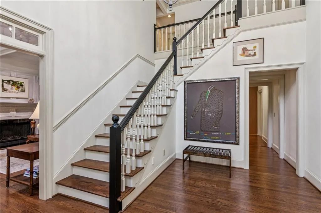 5460 E Idlewood Lane, Atlanta, Georgia 30327, 6 Bedrooms Bedrooms, ,4 BathroomsBathrooms,Residential,For Sale,5460 E Idlewood Lane,7733561