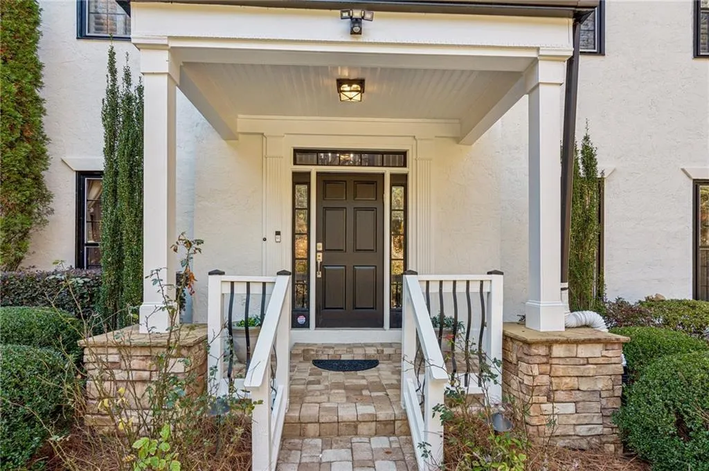 5460 E Idlewood Lane, Atlanta, Georgia 30327, 6 Bedrooms Bedrooms, ,4 BathroomsBathrooms,Residential,For Sale,5460 E Idlewood Lane,7733561
