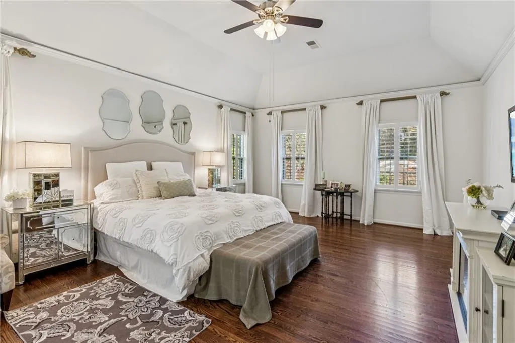 5460 E Idlewood Lane, Atlanta, Georgia 30327, 6 Bedrooms Bedrooms, ,4 BathroomsBathrooms,Residential,For Sale,5460 E Idlewood Lane,7733561