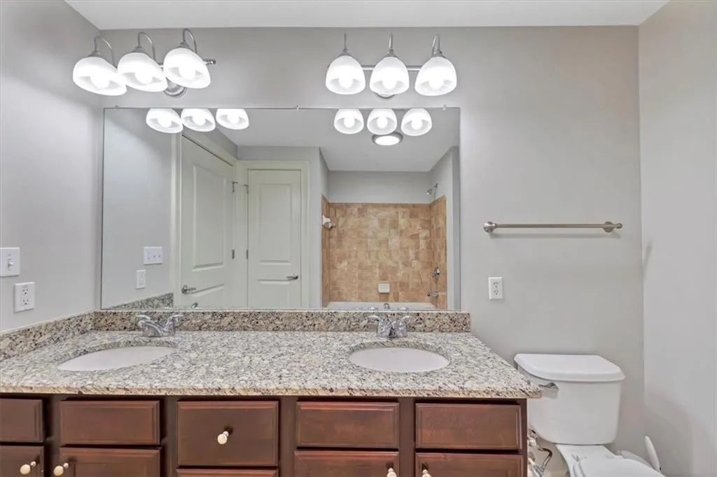 200 River Vista Drive Unit 605, Atlanta, Georgia 30339, 2 Bedrooms Bedrooms, ,2 BathroomsBathrooms,Residential,Sold,200 River Vista Drive Unit 605,7362631