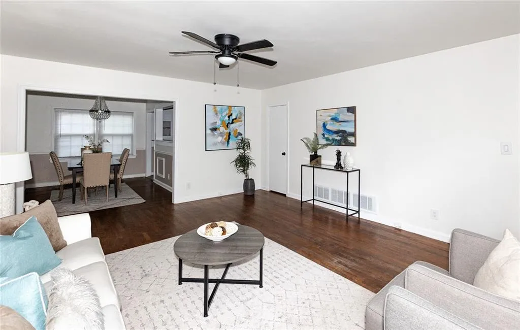 425 Lindbergh Drive Ne Unit G1, Atlanta, Georgia 30305, 2 Bedrooms Bedrooms, 0 ,1 BathroomBathrooms,Residential,For Sale,425 Lindbergh Drive Ne Unit G1,7753002
