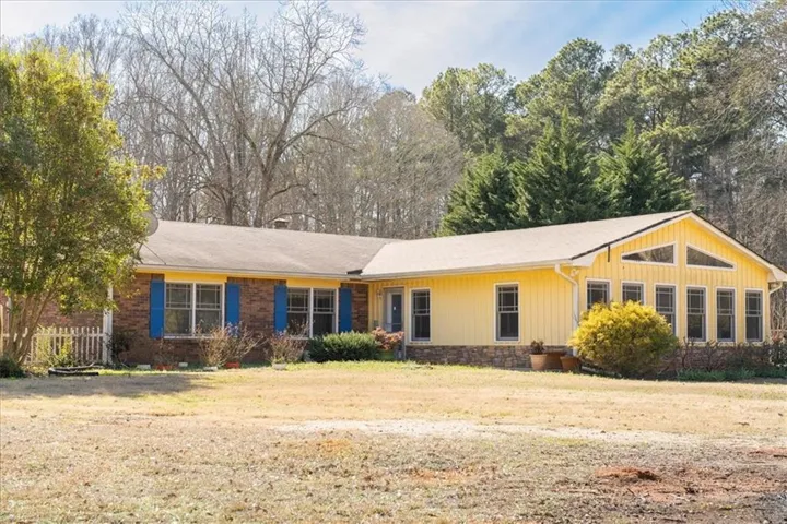 137 Meadow Wood Lane, Monroe, Georgia 30656
