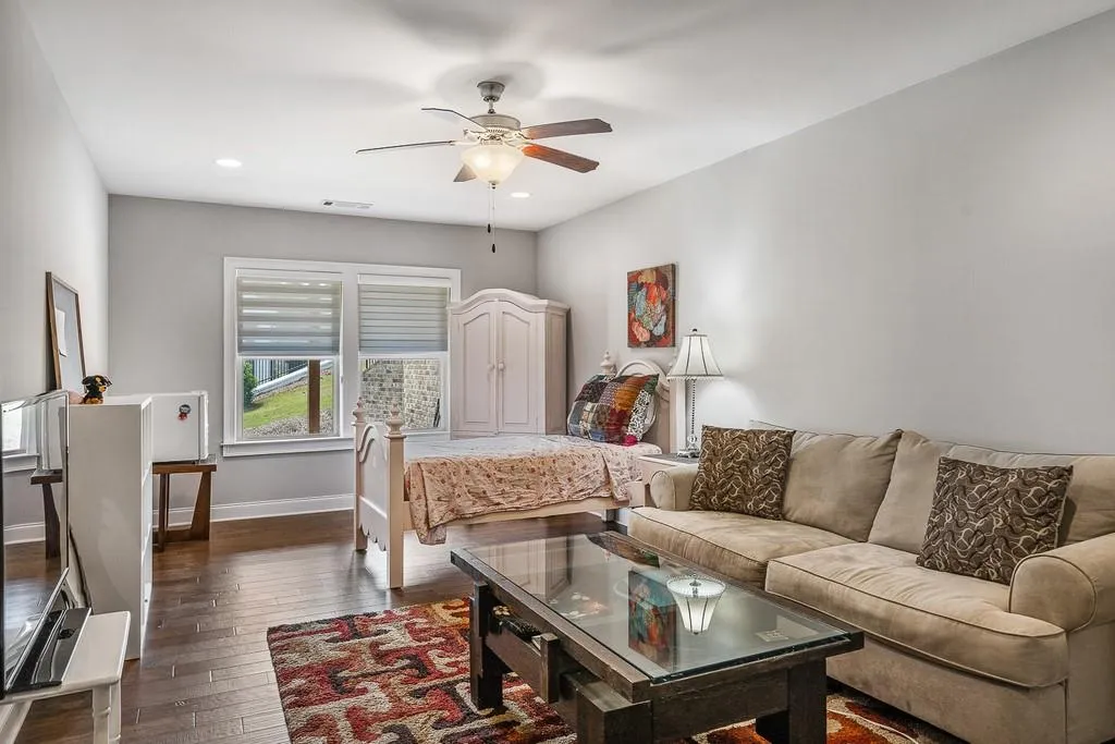 6470 Meridian Way, Sandy Springs, Georgia 30328, 6 Bedrooms Bedrooms, ,5 BathroomsBathrooms,Residential,Sold,6470 Meridian Way,6718988