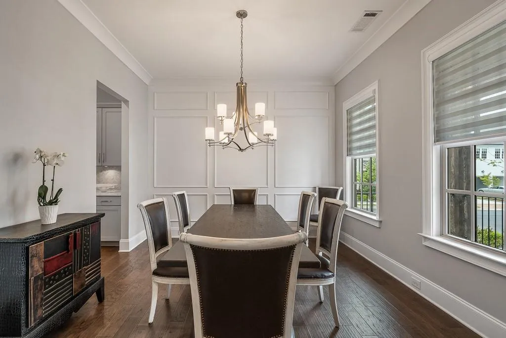 6470 Meridian Way, Sandy Springs, Georgia 30328, 6 Bedrooms Bedrooms, ,5 BathroomsBathrooms,Residential,Sold,6470 Meridian Way,6718988