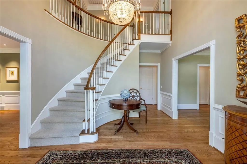 1048 Byrnwyck Road Ne, Brookhaven, Georgia 30319, 5 Bedrooms Bedrooms, ,3 BathroomsBathrooms,Residential,For Sale,1048 Byrnwyck Road Ne,7631250