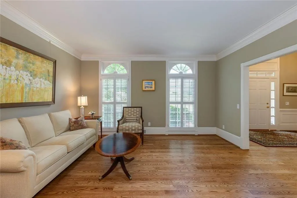 1048 Byrnwyck Road Ne, Brookhaven, Georgia 30319, 5 Bedrooms Bedrooms, ,3 BathroomsBathrooms,Residential,For Sale,1048 Byrnwyck Road Ne,7631250