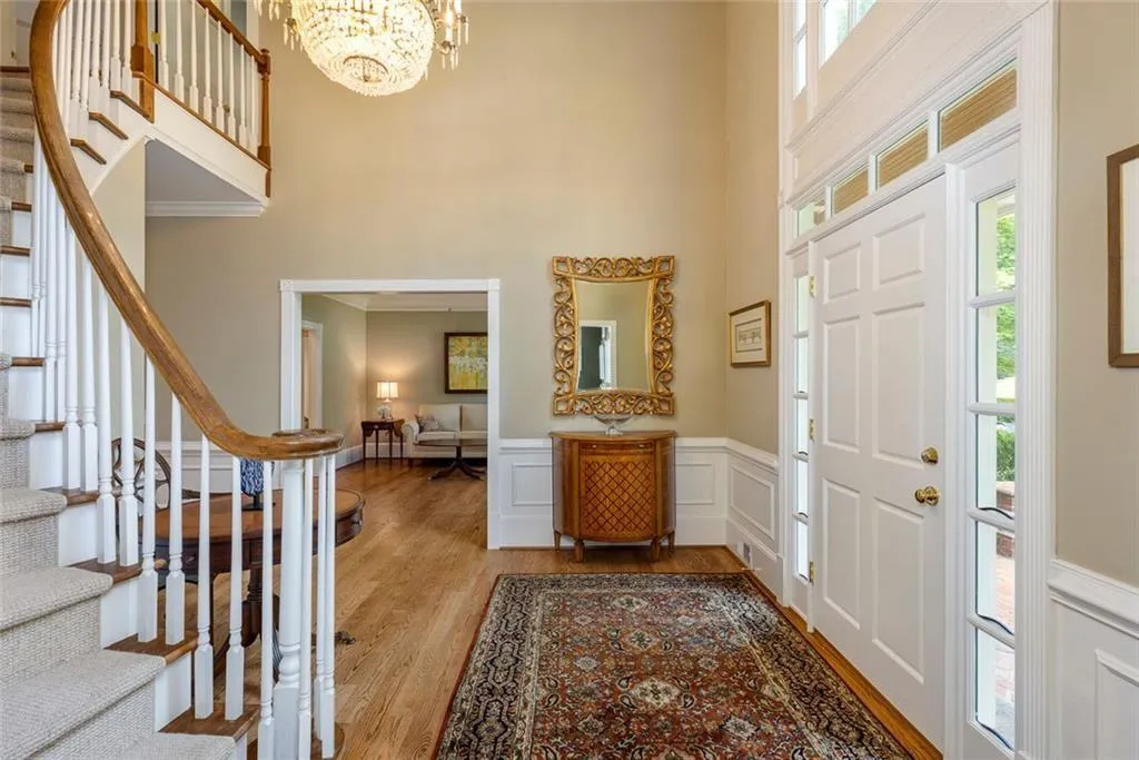 1048 Byrnwyck Road Ne, Brookhaven, Georgia 30319, 5 Bedrooms Bedrooms, ,3 BathroomsBathrooms,Residential,For Sale,1048 Byrnwyck Road Ne,7631250