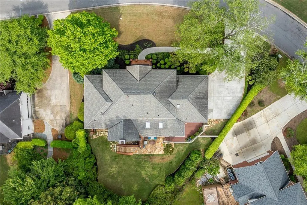 1048 Byrnwyck Road Ne, Brookhaven, Georgia 30319, 5 Bedrooms Bedrooms, ,3 BathroomsBathrooms,Residential,For Sale,1048 Byrnwyck Road Ne,7631250