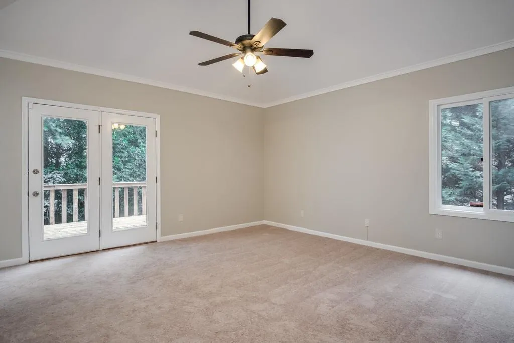470 W Spalding Drive, Sandy Springs, Georgia 30328, 3 Bedrooms Bedrooms, ,2 BathroomsBathrooms,Residential,Sold,470 W Spalding Drive,6565995