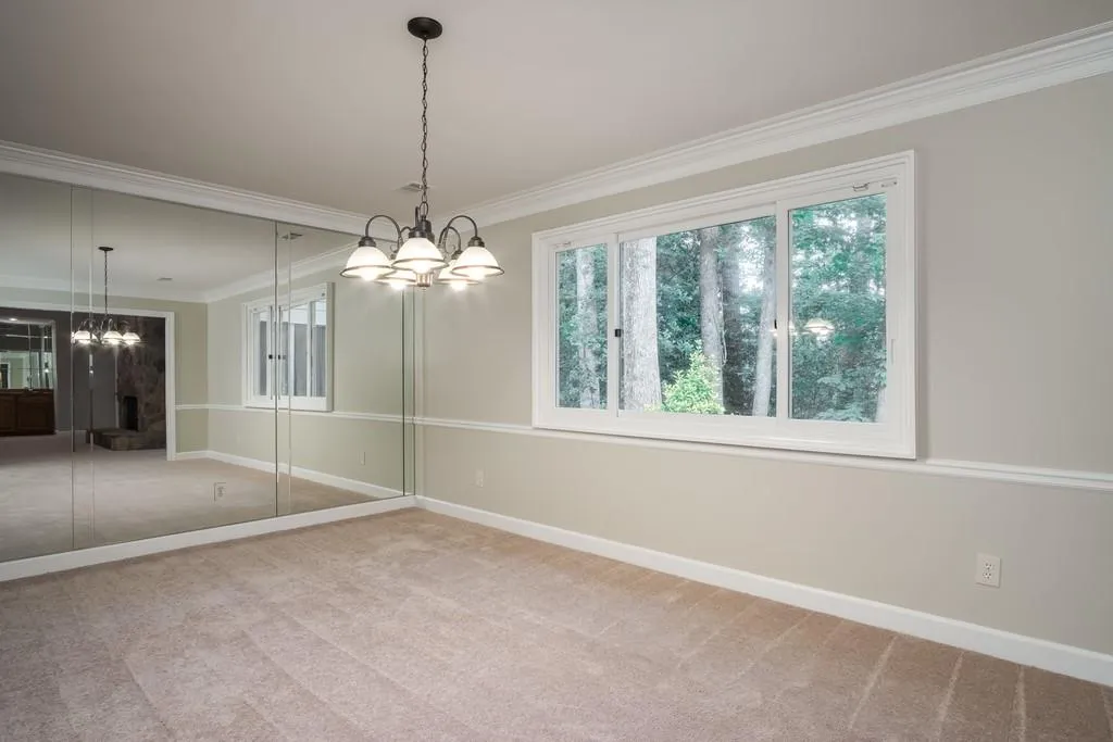 470 W Spalding Drive, Sandy Springs, Georgia 30328, 3 Bedrooms Bedrooms, ,2 BathroomsBathrooms,Residential,Sold,470 W Spalding Drive,6565995