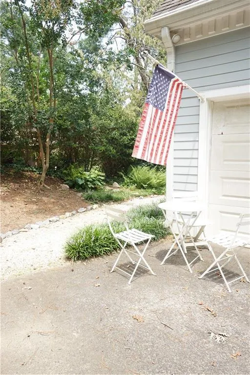 290 Mark Trail, Sandy Springs, Georgia 30328, 4 Bedrooms Bedrooms, ,2 BathroomsBathrooms,Residential,Sold,290 Mark Trail,6924585