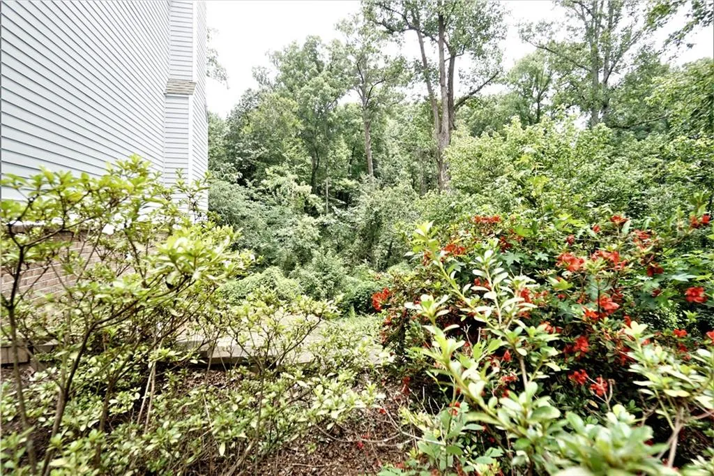 290 Mark Trail, Sandy Springs, Georgia 30328, 4 Bedrooms Bedrooms, ,2 BathroomsBathrooms,Residential,Sold,290 Mark Trail,6924585