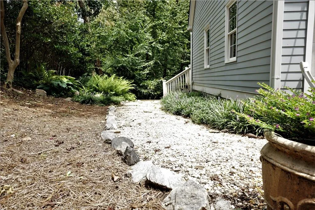 290 Mark Trail, Sandy Springs, Georgia 30328, 4 Bedrooms Bedrooms, ,2 BathroomsBathrooms,Residential,Sold,290 Mark Trail,6924585