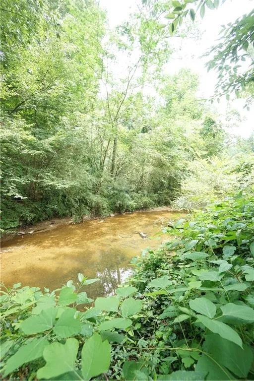 290 Mark Trail, Sandy Springs, Georgia 30328, 4 Bedrooms Bedrooms, ,2 BathroomsBathrooms,Residential,Sold,290 Mark Trail,6924585