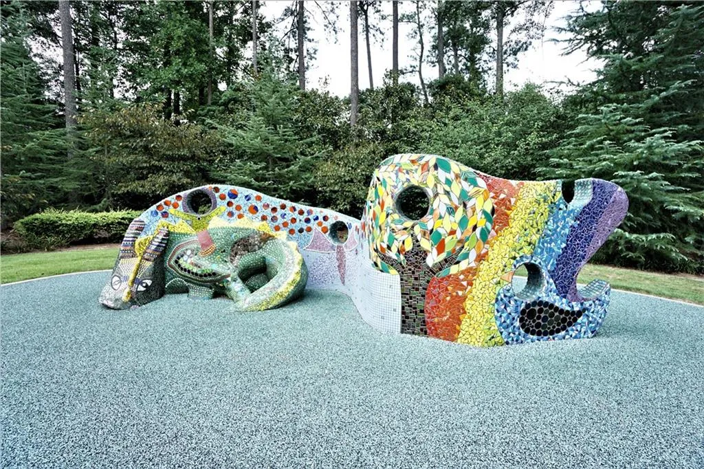 290 Mark Trail, Sandy Springs, Georgia 30328, 4 Bedrooms Bedrooms, ,2 BathroomsBathrooms,Residential,Sold,290 Mark Trail,6924585