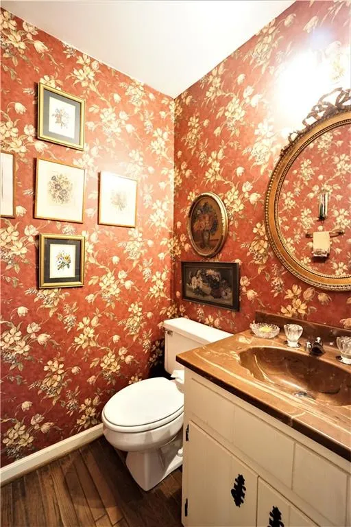 290 Mark Trail, Sandy Springs, Georgia 30328, 4 Bedrooms Bedrooms, ,2 BathroomsBathrooms,Residential,Sold,290 Mark Trail,6924585