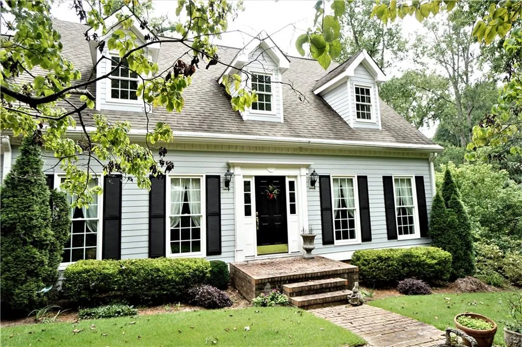 290 Mark Trail, Sandy Springs, Georgia 30328, 4 Bedrooms Bedrooms, ,2 BathroomsBathrooms,Residential,Sold,290 Mark Trail,6924585