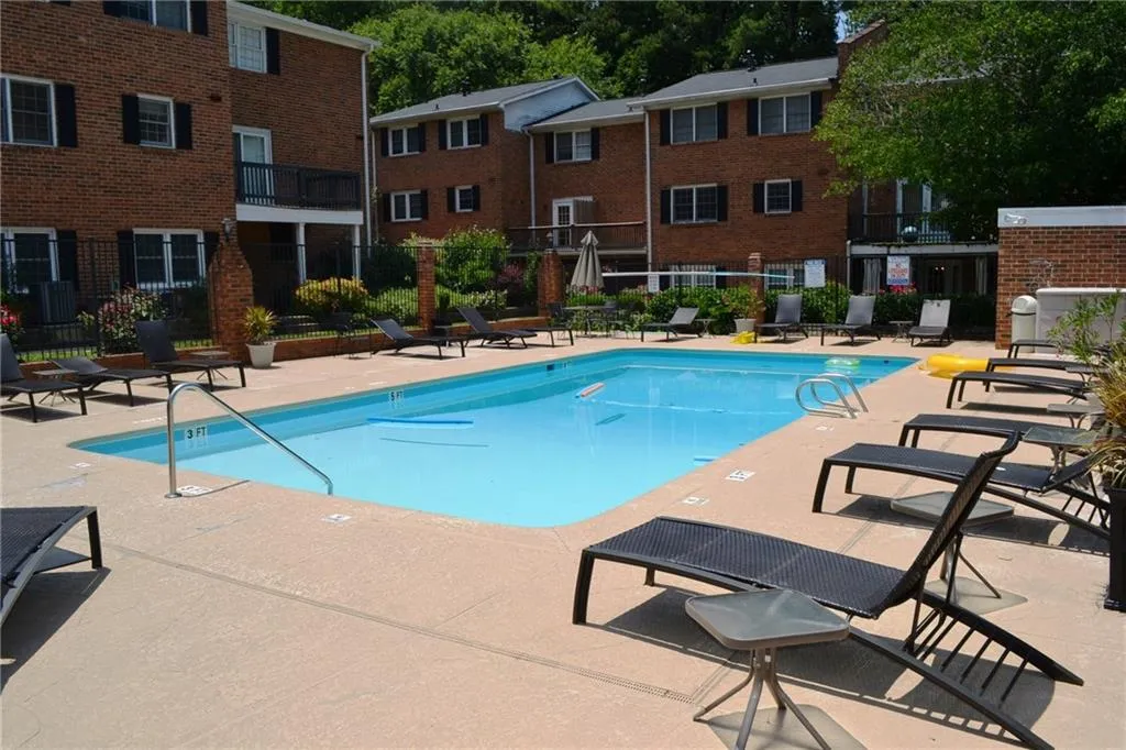 6520 Roswell Road Unit 62, Atlanta, Georgia 30328, 2 Bedrooms Bedrooms, ,1 BathroomBathrooms,Residential,Sold,6520 Roswell Road Unit 62,5629743