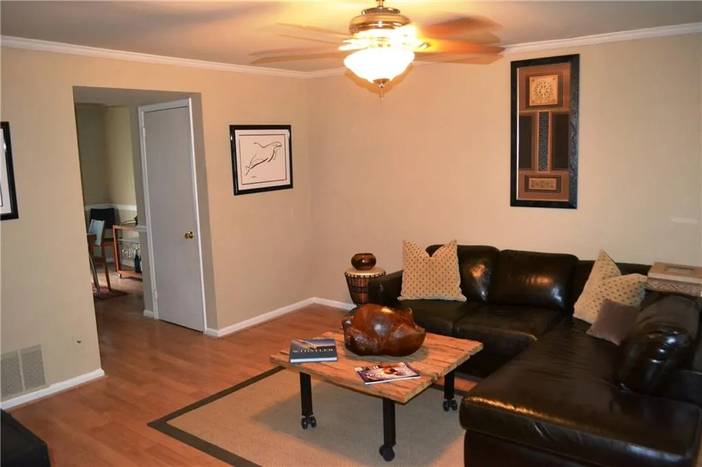 6520 Roswell Road Unit 62, Atlanta, Georgia 30328, 2 Bedrooms Bedrooms, ,1 BathroomBathrooms,Residential,Sold,6520 Roswell Road Unit 62,5629743