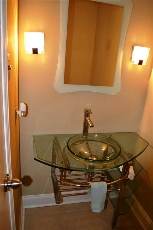 6520 Roswell Road Unit 62, Atlanta, Georgia 30328, 2 Bedrooms Bedrooms, ,1 BathroomBathrooms,Residential,Sold,6520 Roswell Road Unit 62,5629743