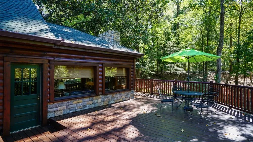 8900 Island Ferry Road, Sandy Springs, Georgia 30350, 6 Bedrooms Bedrooms, ,4 BathroomsBathrooms,Residential,Sold,8900 Island Ferry Road,6053398