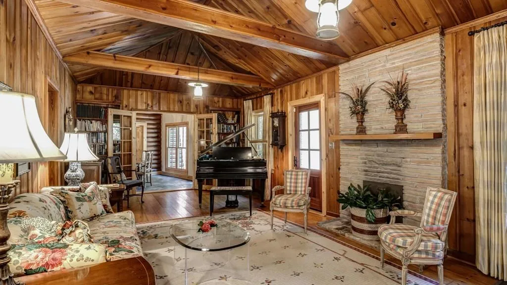 8900 Island Ferry Road, Sandy Springs, Georgia 30350, 6 Bedrooms Bedrooms, ,4 BathroomsBathrooms,Residential,Sold,8900 Island Ferry Road,6053398