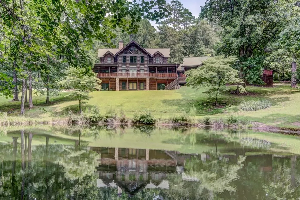 8900 Island Ferry Road, Sandy Springs, Georgia 30350, 6 Bedrooms Bedrooms, ,4 BathroomsBathrooms,Residential,Sold,8900 Island Ferry Road,6053398