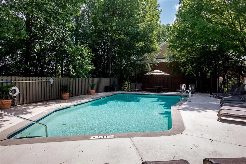 7500 Roswell Road Unit 77, Sandy Springs, Georgia 30350, 3 Bedrooms Bedrooms, ,2 BathroomsBathrooms,Residential,Sold,7500 Roswell Road Unit 77,5717466