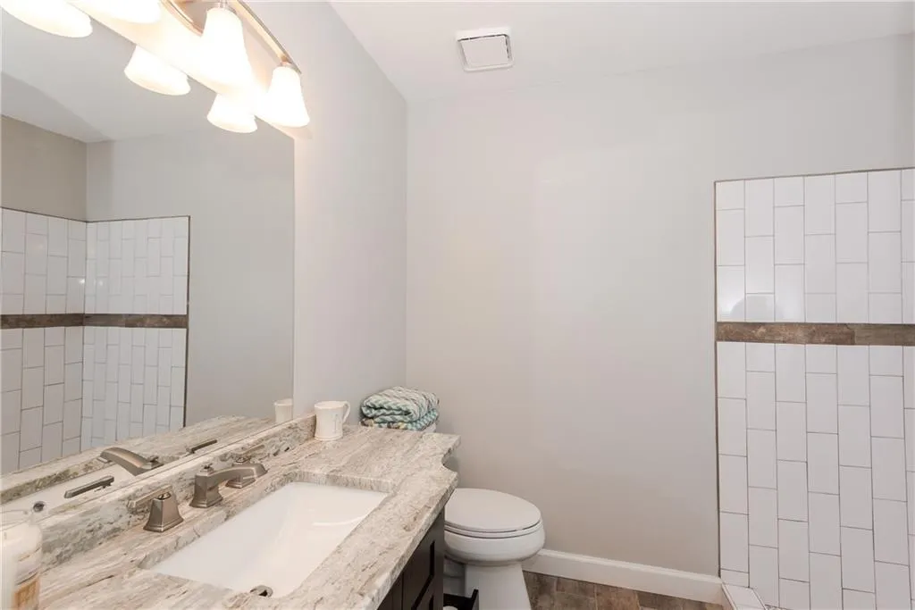 7500 Roswell Road Unit 77, Sandy Springs, Georgia 30350, 3 Bedrooms Bedrooms, ,2 BathroomsBathrooms,Residential,Sold,7500 Roswell Road Unit 77,5717466