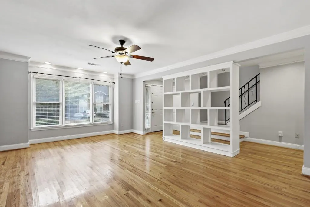 234 Peachtree Hollow Court, Sandy Springs, Georgia 30328, 3 Bedrooms Bedrooms, ,2 BathroomsBathrooms,Residential,Sold,234 Peachtree Hollow Court,6796335