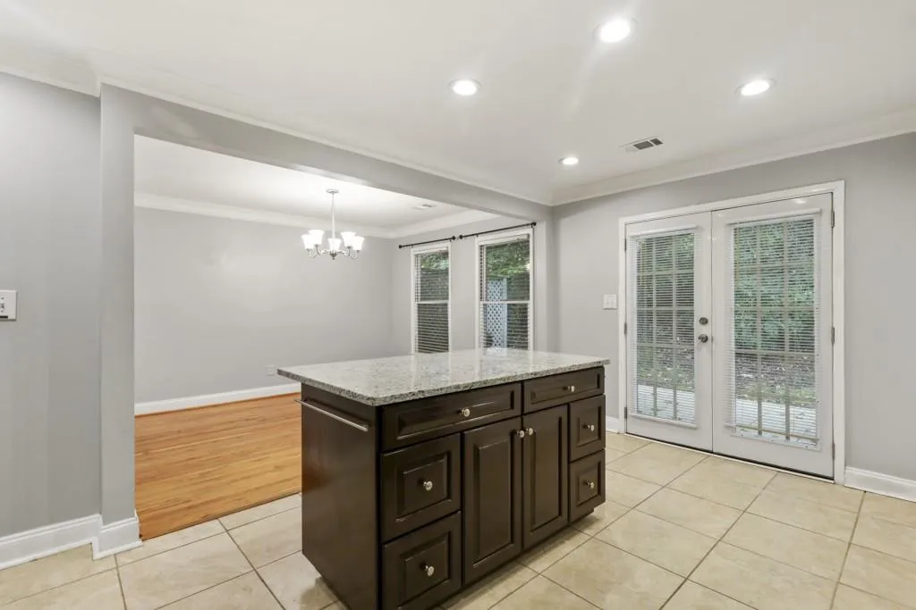 234 Peachtree Hollow Court, Sandy Springs, Georgia 30328, 3 Bedrooms Bedrooms, ,2 BathroomsBathrooms,Residential,Sold,234 Peachtree Hollow Court,6796335