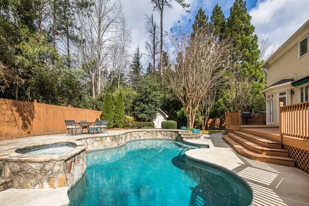 220 Northland Ridge Trail, Sandy Springs, Georgia 30342, 5 Bedrooms Bedrooms, ,5 BathroomsBathrooms,Residential,Sold,220 Northland Ridge Trail,5986581