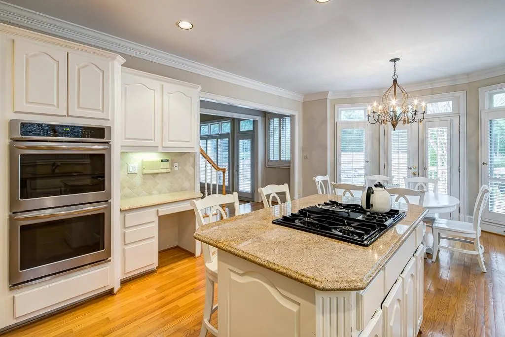 220 Northland Ridge Trail, Sandy Springs, Georgia 30342, 5 Bedrooms Bedrooms, ,5 BathroomsBathrooms,Residential,Sold,220 Northland Ridge Trail,5986581