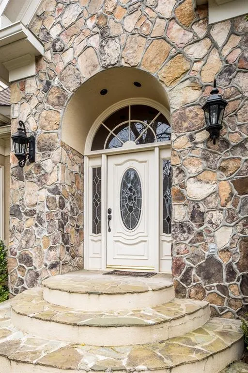 220 Northland Ridge Trail, Sandy Springs, Georgia 30342, 5 Bedrooms Bedrooms, ,5 BathroomsBathrooms,Residential,Sold,220 Northland Ridge Trail,5986581