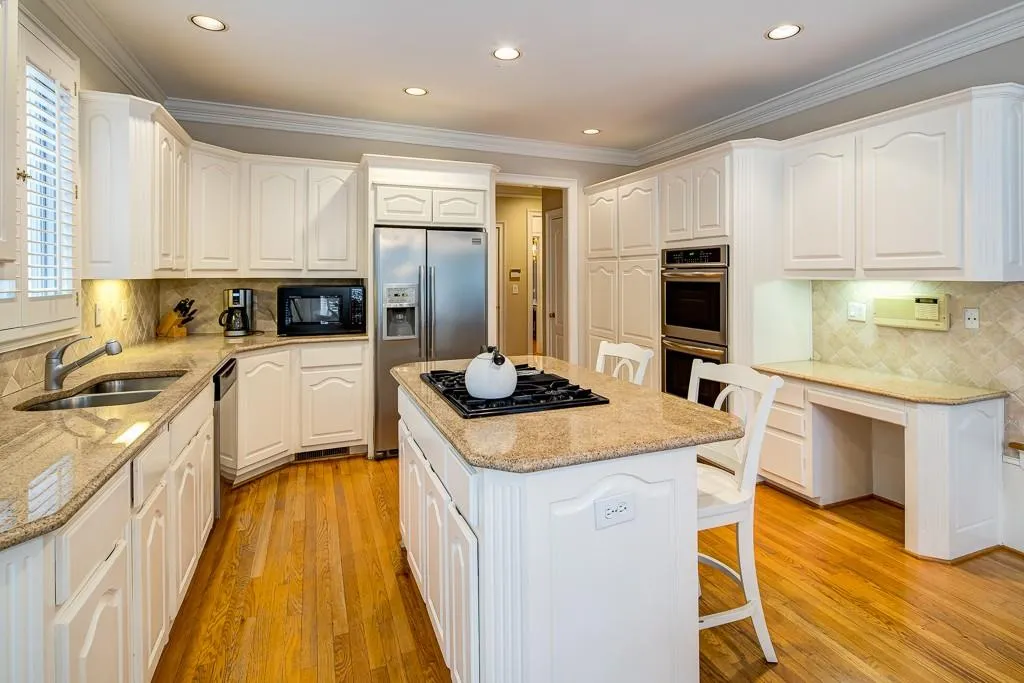 220 Northland Ridge Trail, Sandy Springs, Georgia 30342, 5 Bedrooms Bedrooms, ,5 BathroomsBathrooms,Residential,Sold,220 Northland Ridge Trail,5986581