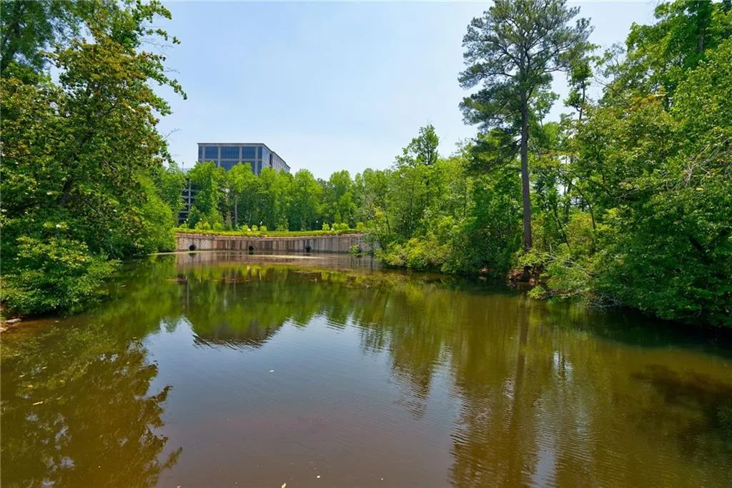 6539 Beacon Drive Unit 380, Sandy Springs, Georgia 30328, 3 Bedrooms Bedrooms, ,3 BathroomsBathrooms,Residential,Sold,6539 Beacon Drive Unit 380,7229218