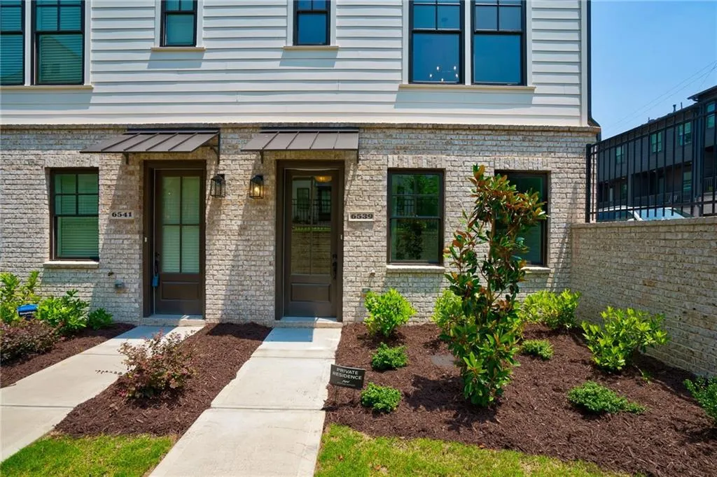 6539 Beacon Drive Unit 380, Sandy Springs, Georgia 30328, 3 Bedrooms Bedrooms, ,3 BathroomsBathrooms,Residential,Sold,6539 Beacon Drive Unit 380,7229218