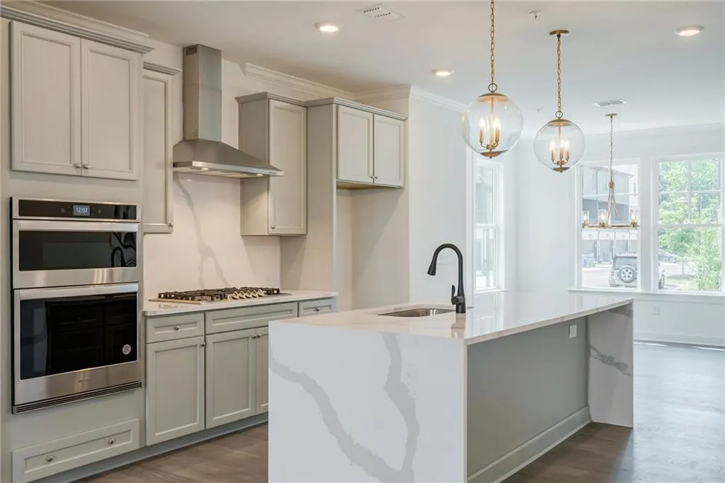 6539 Beacon Drive Unit 380, Sandy Springs, Georgia 30328, 3 Bedrooms Bedrooms, ,3 BathroomsBathrooms,Residential,Sold,6539 Beacon Drive Unit 380,7229218