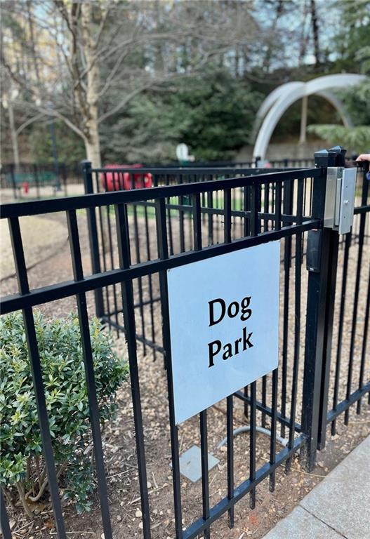 795 Hammond Drive Unit 706, Atlanta, Georgia 30328, 2 Bedrooms Bedrooms, ,1 BathroomBathrooms,Residential,Sold,795 Hammond Drive Unit 706,7321766