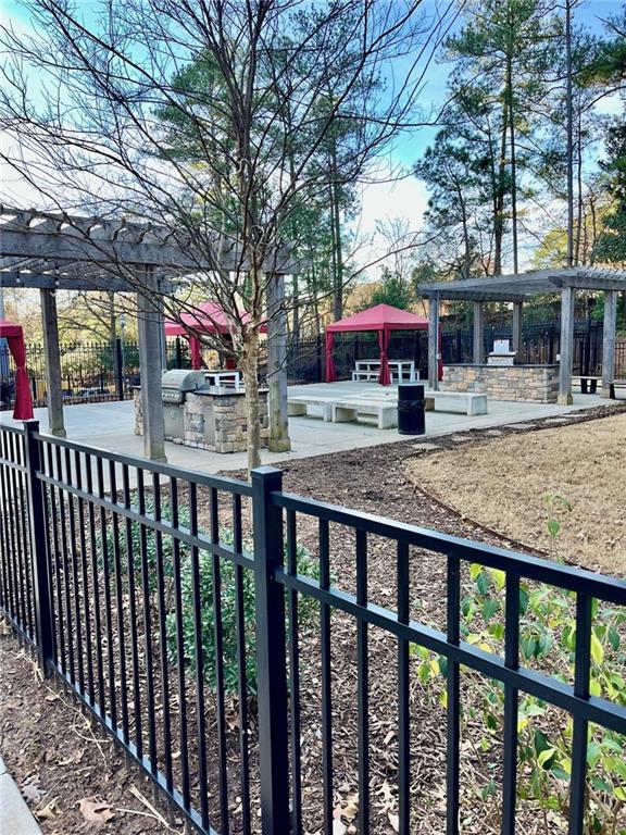 795 Hammond Drive Unit 706, Atlanta, Georgia 30328, 2 Bedrooms Bedrooms, ,1 BathroomBathrooms,Residential,Sold,795 Hammond Drive Unit 706,7321766