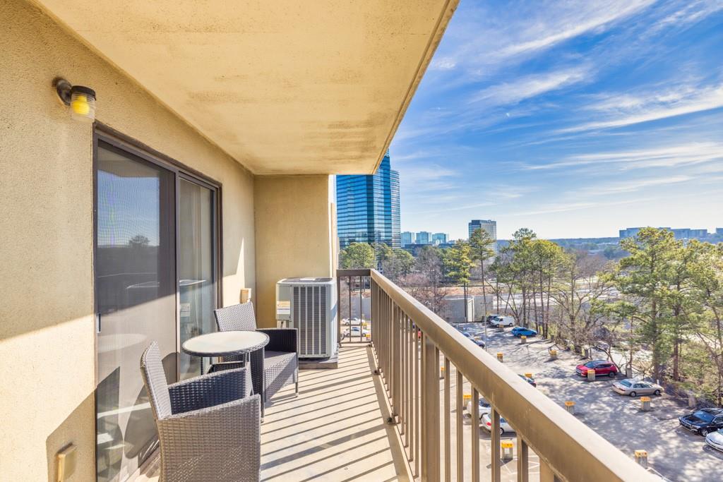 795 Hammond Drive Unit 706, Atlanta, Georgia 30328, 2 Bedrooms Bedrooms, ,1 BathroomBathrooms,Residential,Sold,795 Hammond Drive Unit 706,7321766