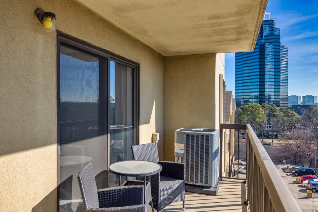 795 Hammond Drive Unit 706, Atlanta, Georgia 30328, 2 Bedrooms Bedrooms, ,1 BathroomBathrooms,Residential,Sold,795 Hammond Drive Unit 706,7321766